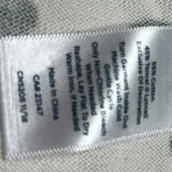 Talbots floral ,embroidered cardigan,polka dots,button,cottagecore,closet staple - Picture 11 of 11